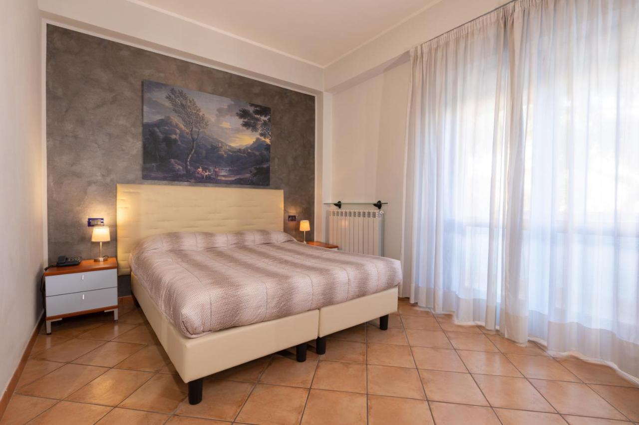 Hotel Azzurro ラクイラ エクステリア 写真